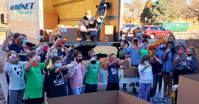 Aeronet Denver and school kids delivering to the Denver Rescue Mission